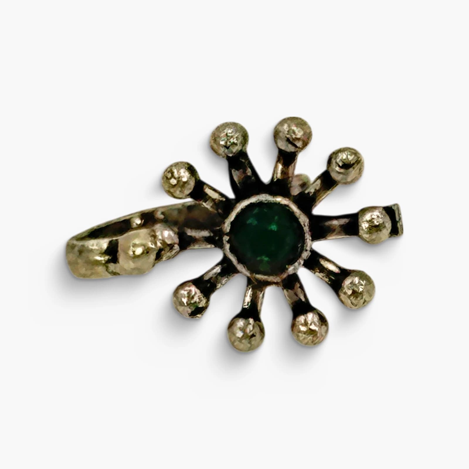 Oxidised Floral Green Stone Nose Pin