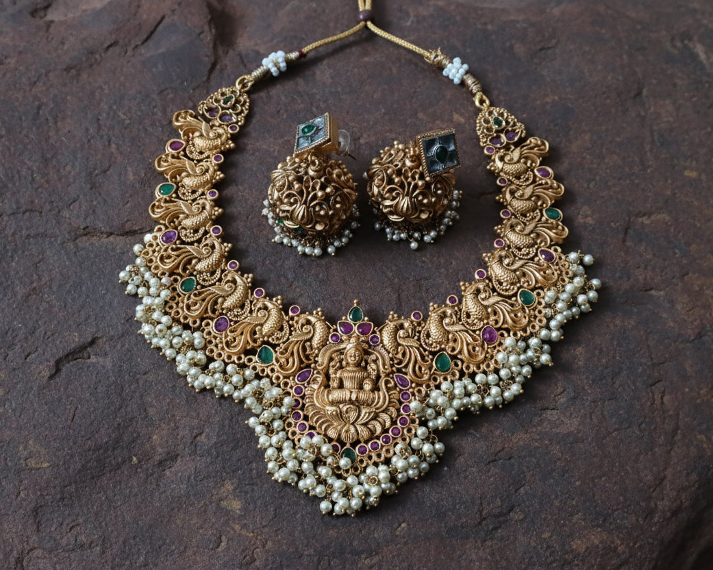 Temple jewellery set