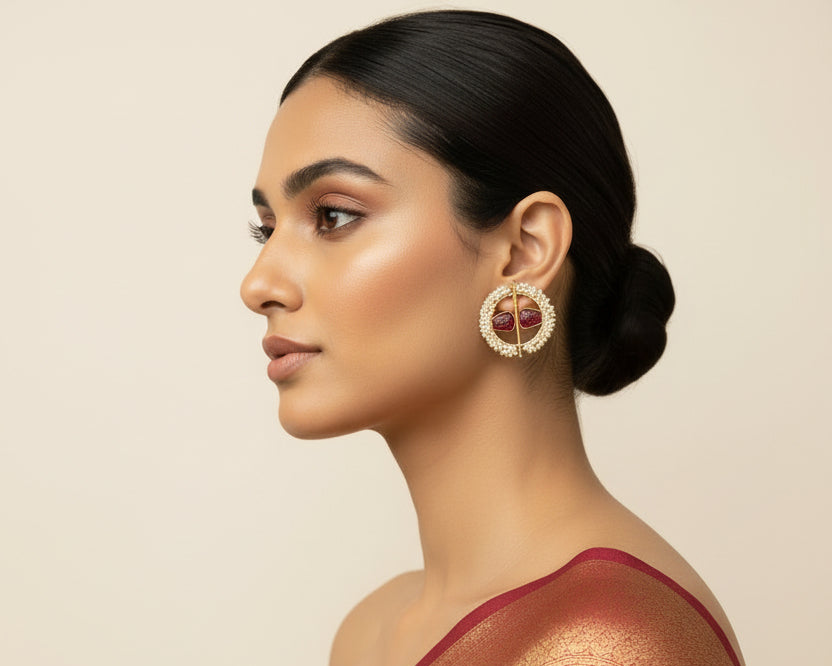 Circular earring with Moti and rest stone