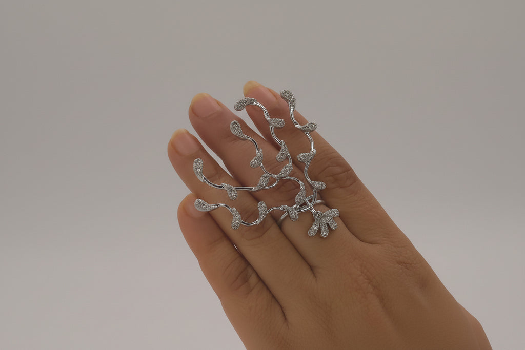 Deer head diamond fingerring