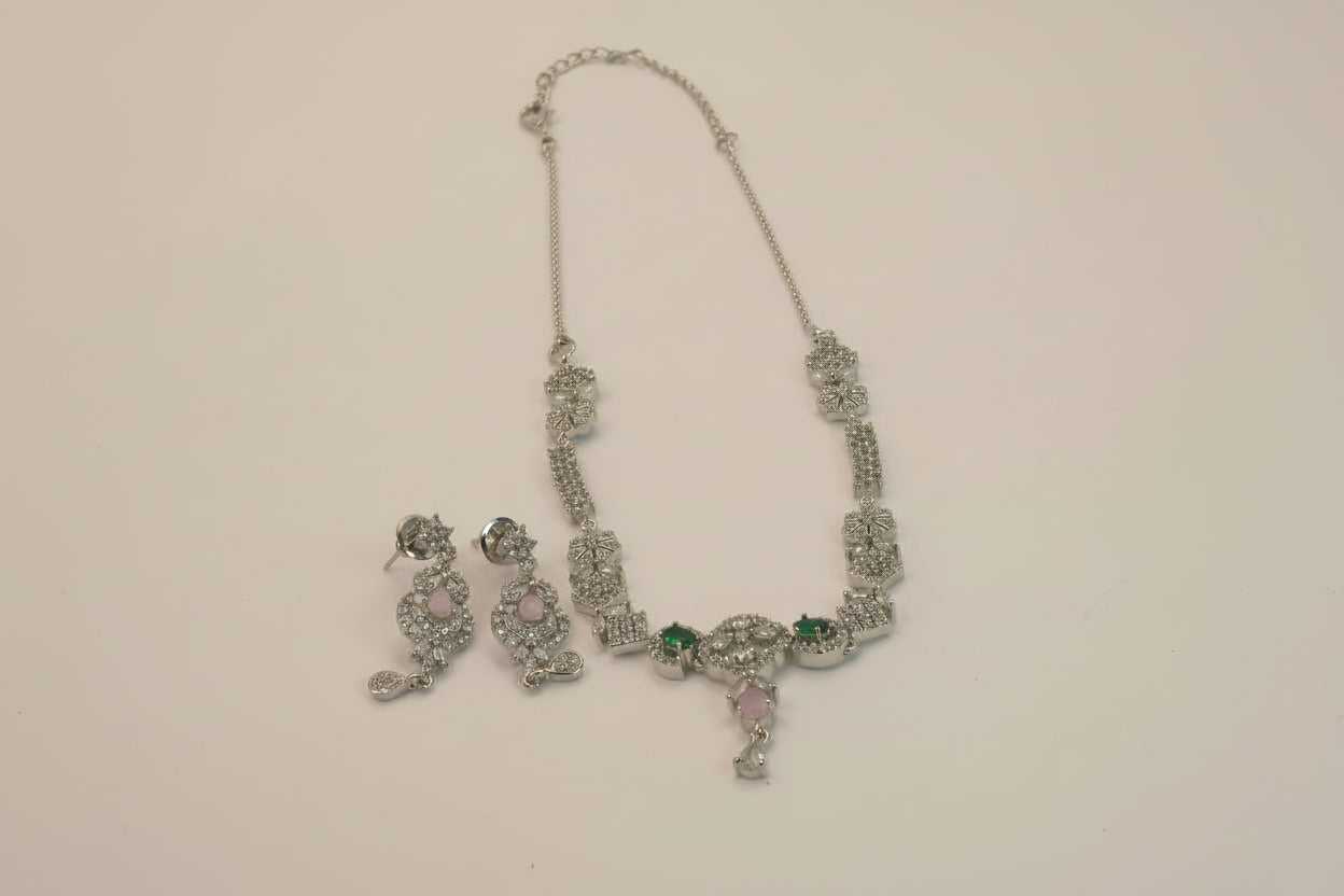 Silver ad necklace set