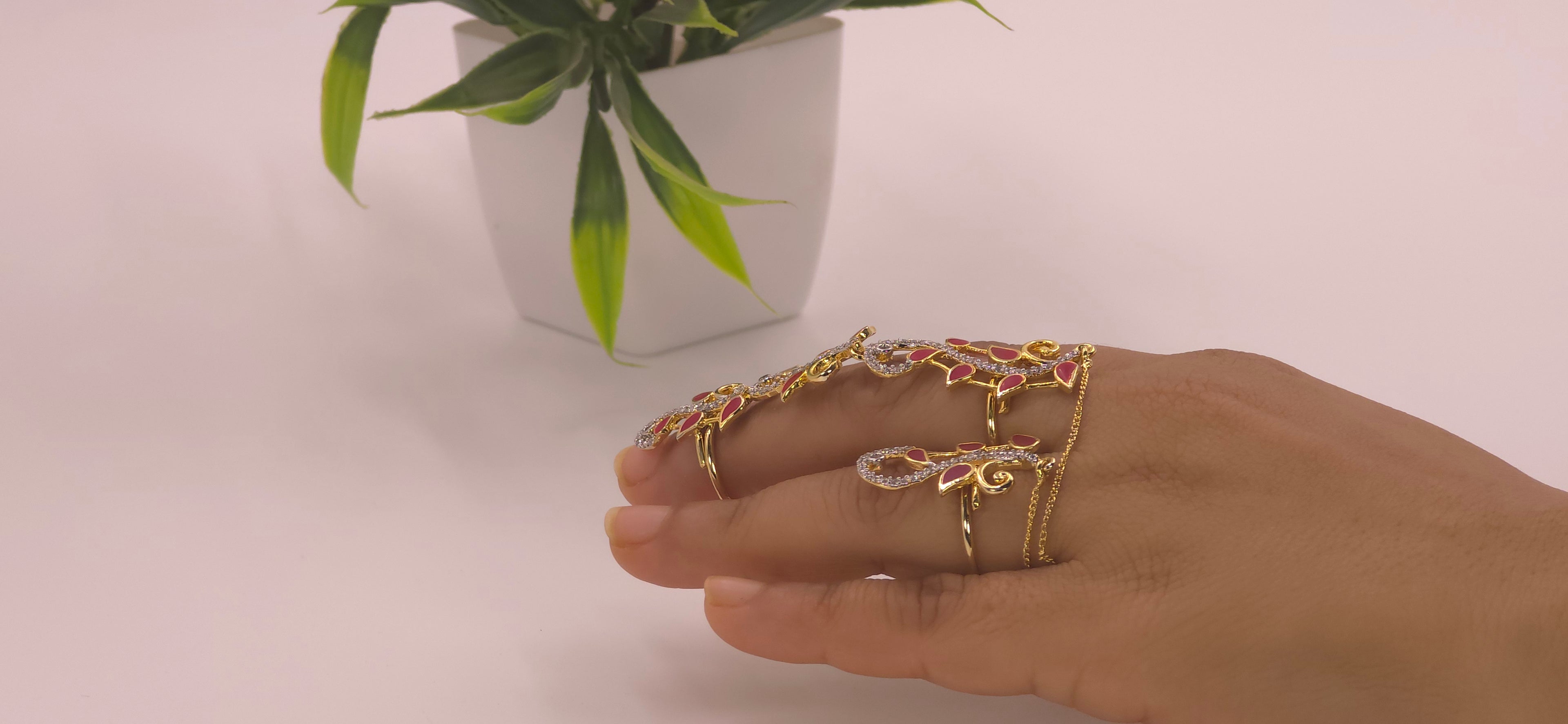 Diamond finger ring set