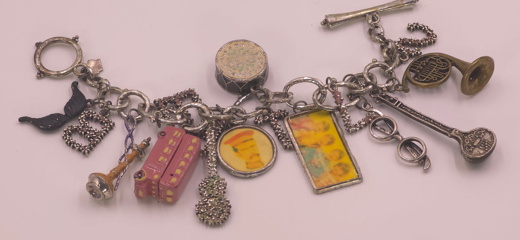 Decorative bracelet